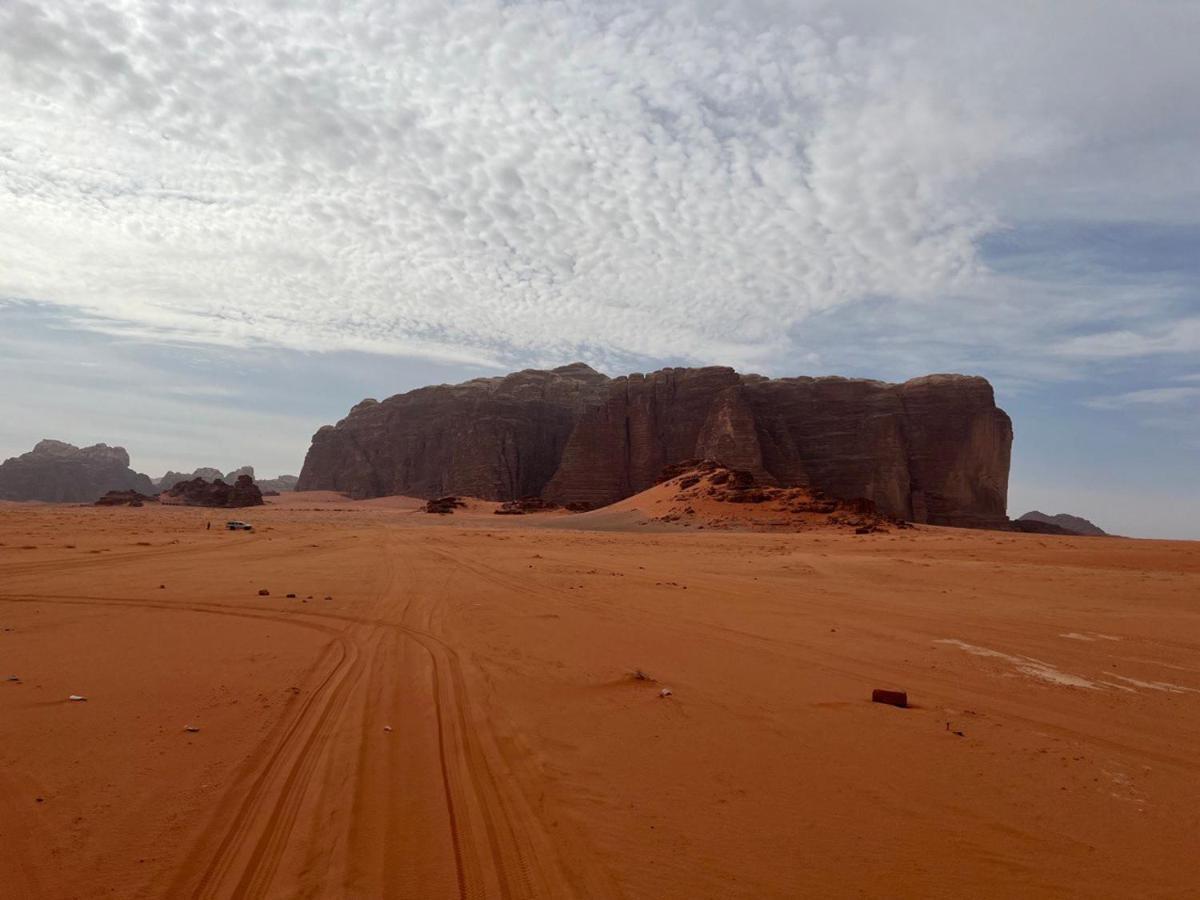 Hotel Golden Day Wadi Rum Zewnętrze zdjęcie